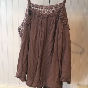 Women’s S.  lavender lace off the shoulders shirt